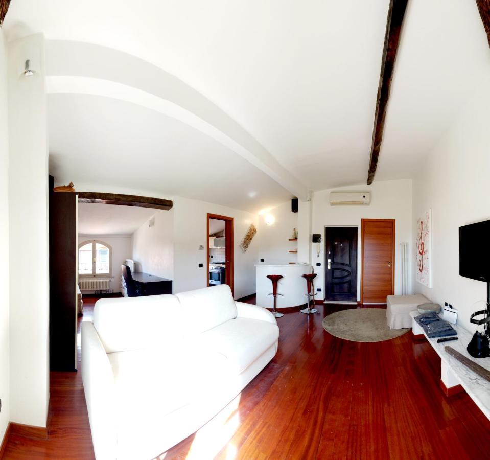 Splendida Mansarda Open Space, Finiture Di Lusso. Carrara Exterior photo
