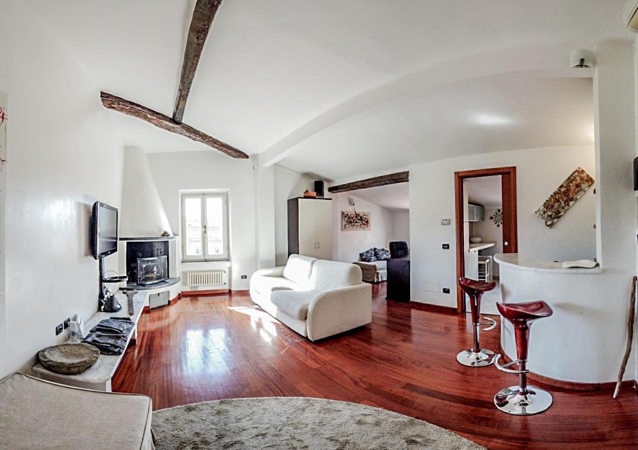 Splendida Mansarda Open Space, Finiture Di Lusso. Carrara Exterior photo